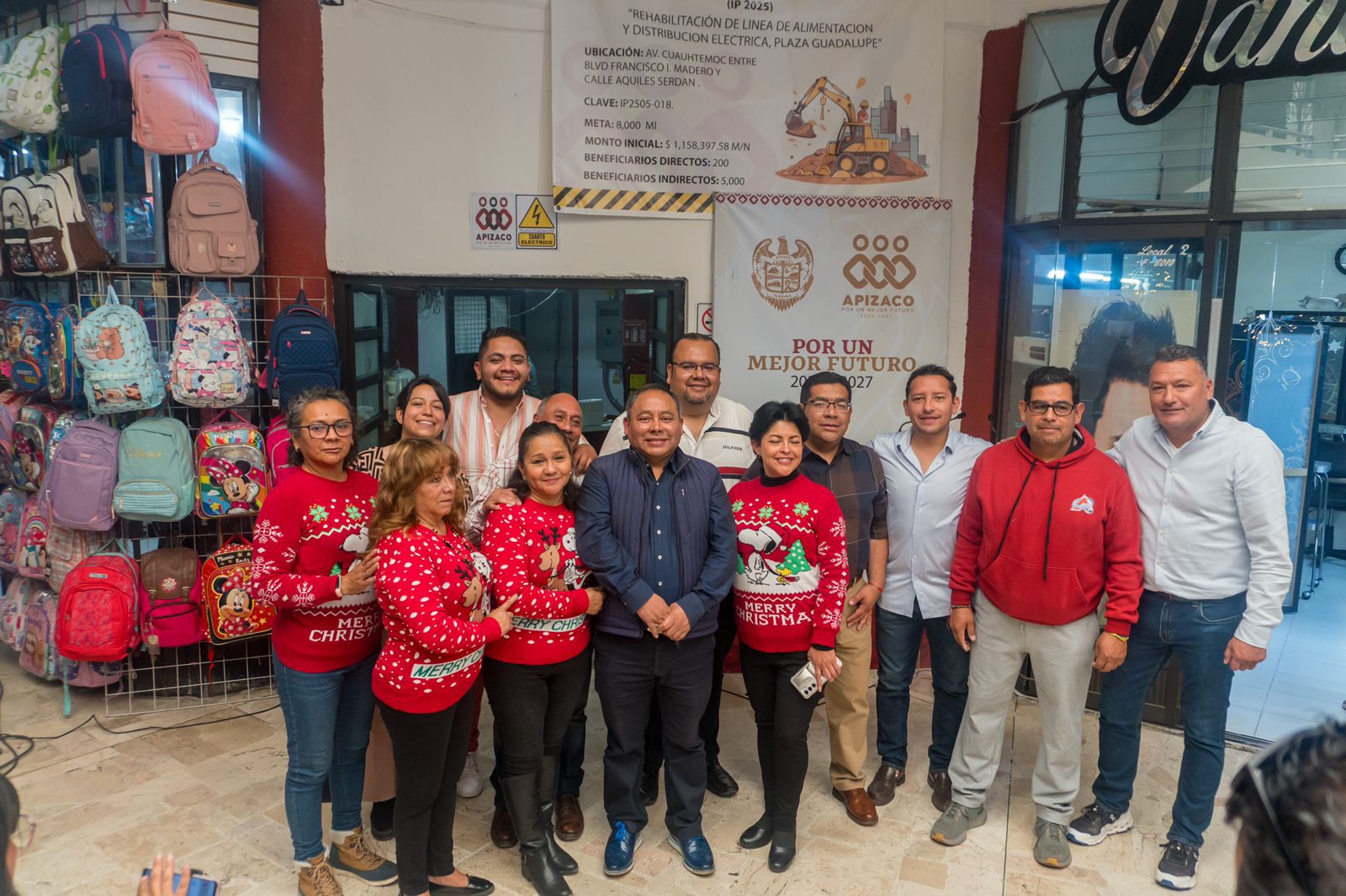 Javier Rivera rehabilita la red eléctrica de la Plaza Guadalupe con una inversión de 1.1 MDP